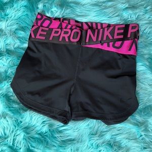 Women’s Nike Pro athletic shorts, size M